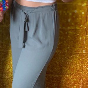CHARLOTTE RUSSE Grey Flowy Pants